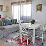 Apartament Znjan