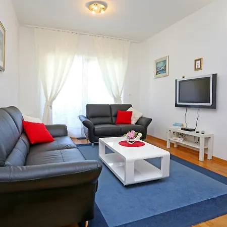 Apartment Znjan Split