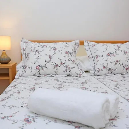 Apartment Znjan *