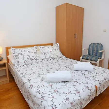Znjan Apartment