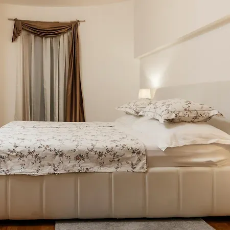 Znjan Apartman *