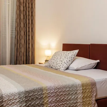 Apartman Znjan *